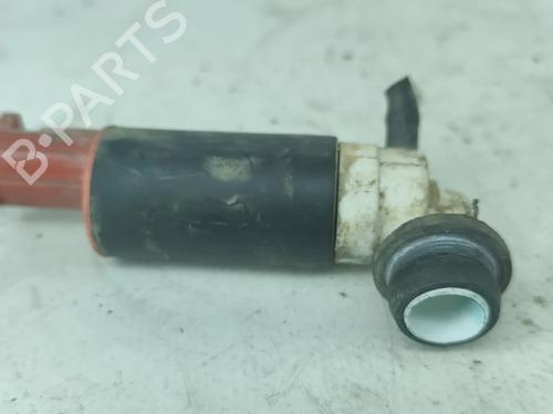 Used Washer pump TOYOTA COROLLA (_E12_) 2.0 D-4D (CDE120R, CDE120L_) (110 hp) 31175570