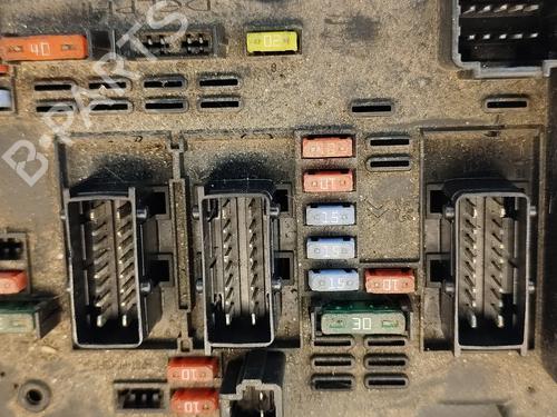 Fuse box PEUGEOT 307 (3A/C) 1.6 HDi 110 | BP31364652E1