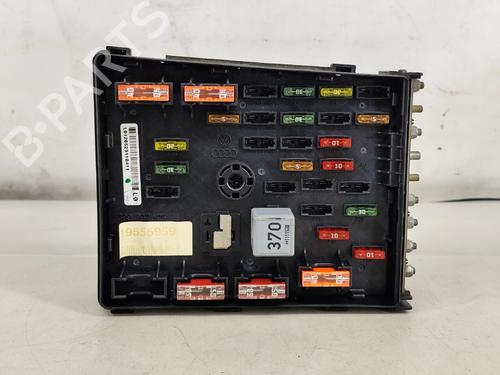 Fuse box VW PASSAT B7 (362) 1.6 TDI | BP31354919E1 - Image 4
