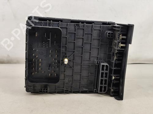 Fuse box VW PASSAT B7 (362) 1.6 TDI | BP31354919E1 - Image 3