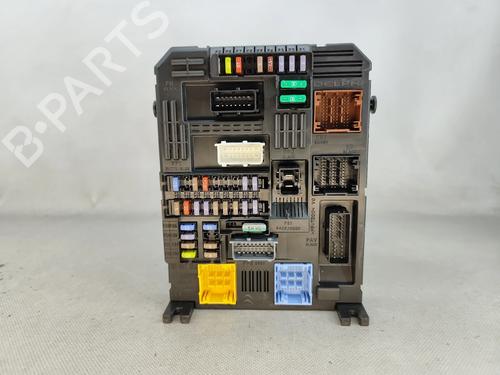Used Fuse box Fuse box PEUGEOT 3008 II SUV (MC_, MR_, MJ_, M4_) 1.6 BlueHDi 120 (120 hp) 31381669 31381669