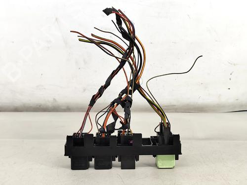 Fuse box VW PASSAT B7 (362) 1.6 TDI | BP31354918E1 - Image 4