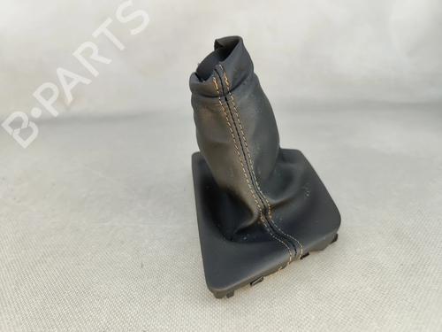 Used Shift knob Shift knob PEUGEOT 3008 II SUV (MC_, MR_, MJ_, M4_) 1.6 BlueHDi 120 (120 hp) 31381688 31381688