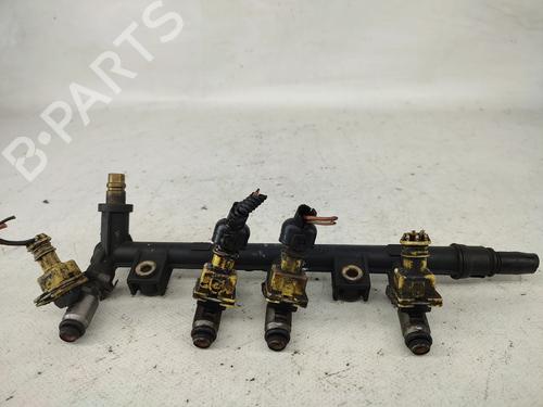 Used Injection rail Injection rail 30890194 30890194