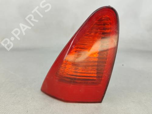 Used Right tailgate light Right tailgate light ALFA ROMEO 147 (937_) 1.9 JTD (937.AXD1A, 937.BXD1A, 937.AXV1A, 937.BXB1A,... (115 hp) 31574153 31574153