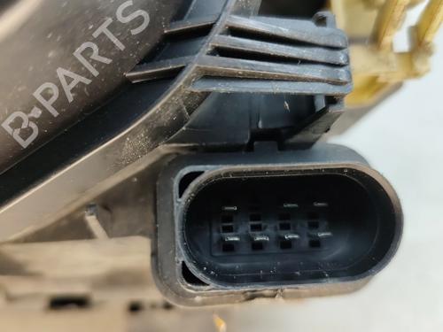 Right headlight VW POLO (6N2) 1.4 16V | BP31574242C29 