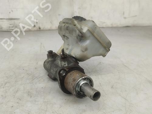 Used Brake master cylinder MERCEDES-BENZ VITO Van (W638) 112 CDI 2.2 (638.094) (122 hp) 30877161