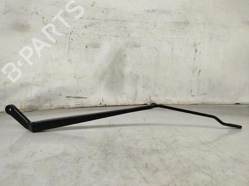 Used Front windshield wiper arm PEUGEOT 206+ (2L_, 2M_) 1.4 HDi eco 70 (68 hp) 31271307