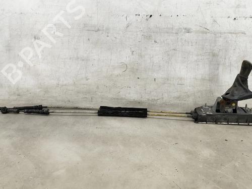 Palanca de cambios SKODA FABIA I (6Y2) 1.4 TDI (75 hp) 31642819