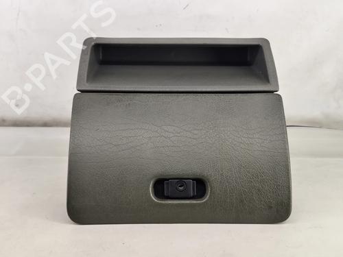 Used Glove box VW POLO III (6N1) 55 1.3 (55 hp) 31667795