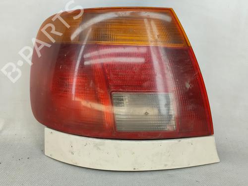 right-taillight-audi-a4-b5-8d2-1994-1995-1996-1997-1998-1999-2000-2001-31629438 main image