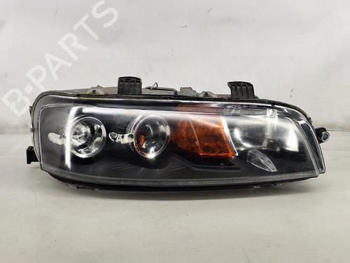 Faro derecho FIAT PUNTO (188_) 1.2 60 (188.030, .050, .130, .150, .230, .250) (60 hp) 31711845
