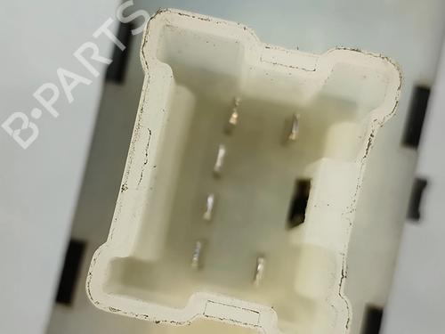 Comutador vidro trás esquerdo DACIA SPRING EV (B6M1) | BP31652838I29 