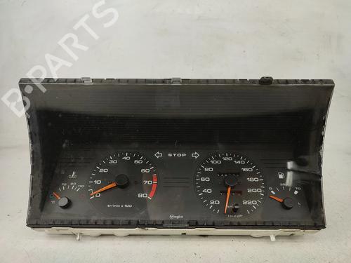 Used Instrument cluster Instrument cluster 31331580 31331580