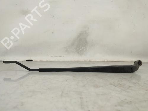 front-windshield-wiper-arm-toyota-corolla-_e12_-2001-2002-2003-2004-2005-2006-2007-2008-31171339 main image