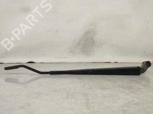 Used Front windshield wiper arm Front windshield wiper arm TOYOTA COROLLA (_E12_) 2.0 D-4D (CDE120R, CDE120L_) (110 hp) 31171338 31171338