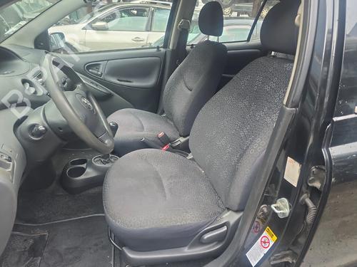 Set di sedili TOYOTA YARIS (_P1_) 1.4 D-4D (NLP10_, NLP10R) (75 hp) 31810495