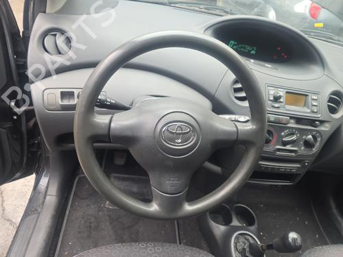 Volante TOYOTA YARIS (_P1_) 1.4 D-4D (NLP10_, NLP10R) (75 hp) 31810496