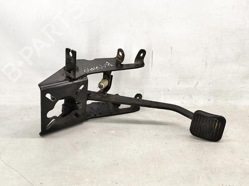 break-pedal-nissan-atleon-2000-31793796 main image