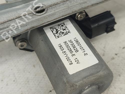 Front right window mechanism RENAULT CAPTUR I (J5_, H5_) 0.9 TCe 90 | BP31828145C23