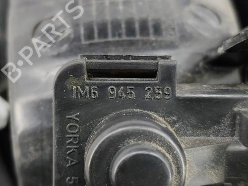 Right tailgate light SEAT LEON (1M1) 1.8 20V T | BP31829624C80 