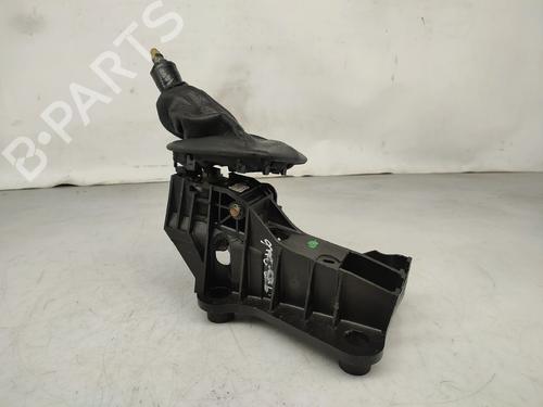 Used Gear lever PEUGEOT 307 Break (3E) 1.4 HDi (68 hp) 31345034