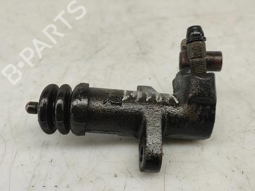 Used Clutch slave cylinder MITSUBISHI CARISMA (DA_) 1.9 TD (DA4A) (90 hp) 31886902