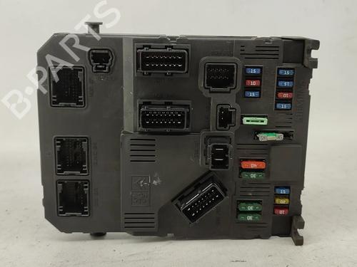 Used Fuse box Fuse box 31344954 31344954