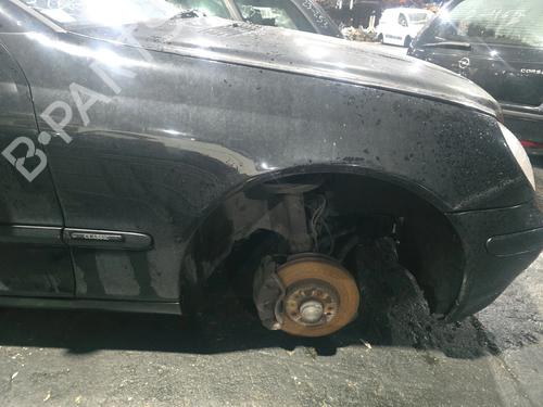 Used Right front fenders MERCEDES-BENZ C-CLASS T-Model (S203) C 220 CDI (203.206, 203.208) (143 hp) 31908048