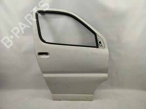 Used Right front door TOYOTA HIACE IV Van (__H1_, __H2_) 2.4 D (LXH12, LXH22) (75 hp) 31929872