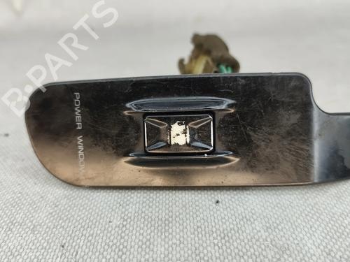 Used Right front window switch Right front window switch 31861002 31861002