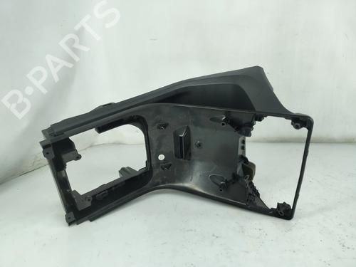 Used Middle console Middle console VOLVO V70 III (135) D3 / D4 (163 hp) 31918723 31918723