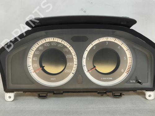 Used Instrument cluster VOLVO V70 III (135) D3 / D4 (163 hp) 31918626