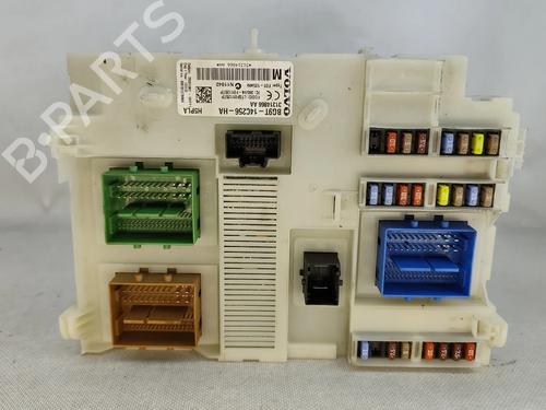 Used Fuse box Fuse box VOLVO V70 III (135) D3 / D4 (163 hp) 31918629 31918629
