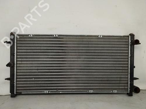 Radiateur à eau VW TRANSPORTER T4 Van (70A, 70H, 7DA, 7DH) 1.9 TD (68 hp) 31949106
