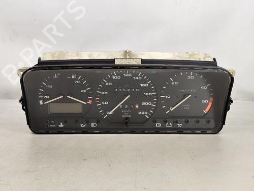 Compteur de vitesse VW PASSAT B3/B4 (3A2, 35I) 1.6 TD (80 hp) 31922033