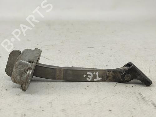 Charnière/Limiteur de porte TOYOTA AURIS (_E18_) 1.4 D-4D (NDE180_, NDE180R) (90 hp) 31921918