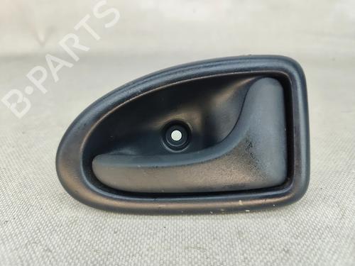 Used Front right interior door handle RENAULT CLIO II (BB_, CB_) 1.2 (BB0A, BB0F, BB10, BB1K, BB28, BB2D, BB2H, CB0A,... (58 hp) 31918847