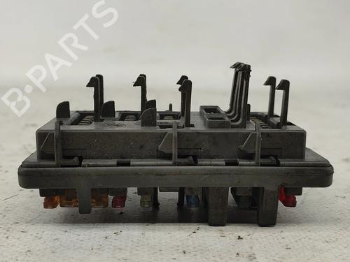 fuse-box-peugeot-106-ii-1a_-1c_-1996-1997-1998-1999-2000-2001-2002-2003-2004-2005-31345111 main image