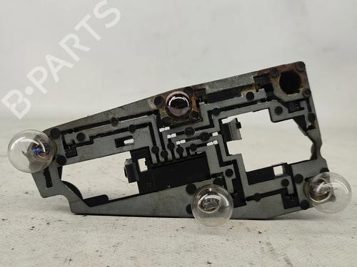 lamp-holder-peugeot-106-ii-1a_-1c_-1996-1997-1998-1999-2000-2001-2002-2003-2004-2005-31345107 main image