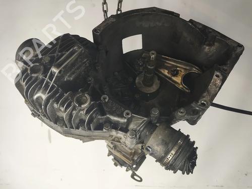 Used Gearbox RENAULT TRAFIC Bus (T_, P_, V_) 2.1 D (58 hp) 31981011