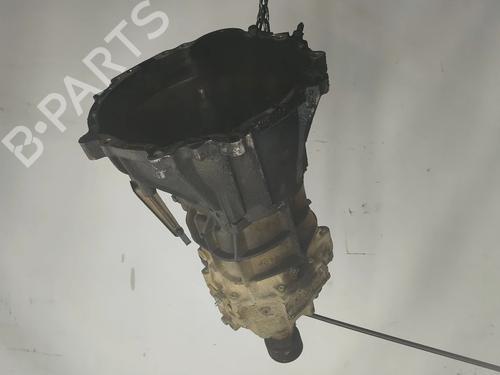 Used Gearbox TOYOTA HIACE IV Van (__H1_, __H2_) 2.4 D (LXH12, LXH22) (75 hp) 31981020