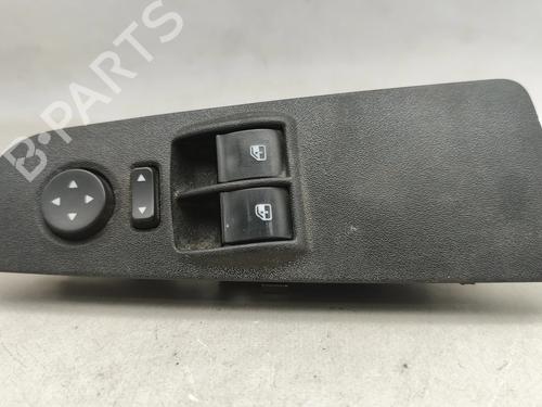 Used Left front window switch FIAT GRANDE PUNTO (199_) 1.2 (65 hp) 32010888