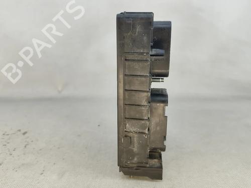 Fuse box VW GOLF V (1K1) 2.0 TDI 16V | BP31950220E1 - Image 4