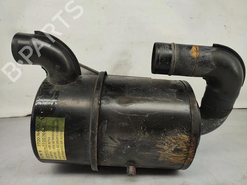 Used Air filter box RENAULT TRAFIC Van (T_, P_, V_) 2.5 D (75 hp) 31687776