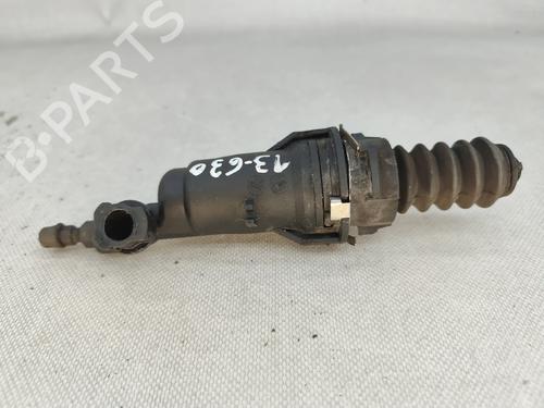 clutch-slave-cylinder-peugeot-807-eb_-2002-31982920 main image