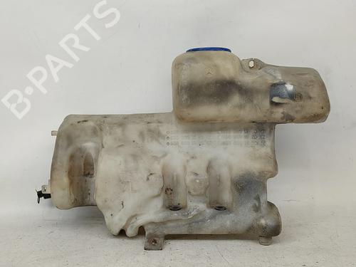 windscreen-washer-tank-mercedes-benz-vito-van-w638-1997-1998-1999-2000-2001-2002-2003-30864396 main image