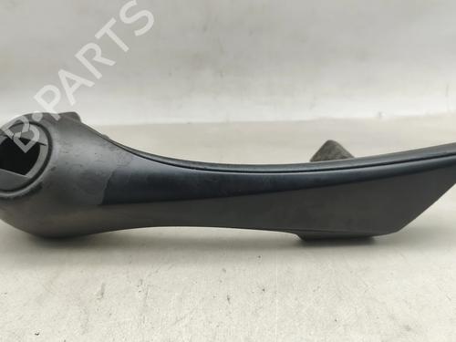 Used Front right interior door handle Front right interior door handle 32070396 32070396
