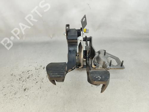 Used Pedal Pedal PEUGEOT 208 I (CA_, CC_) 1.2 PureTech 82 (82 hp) 32023971 32023971