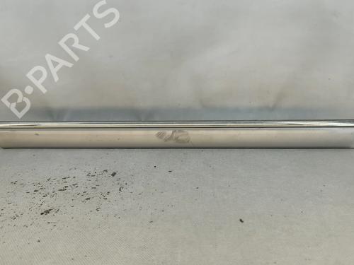door-moulding-trim-mercedes-benz-c-class-w202-1993-1994-1995-1996-1997-1998-1999-2000-32070170 main image